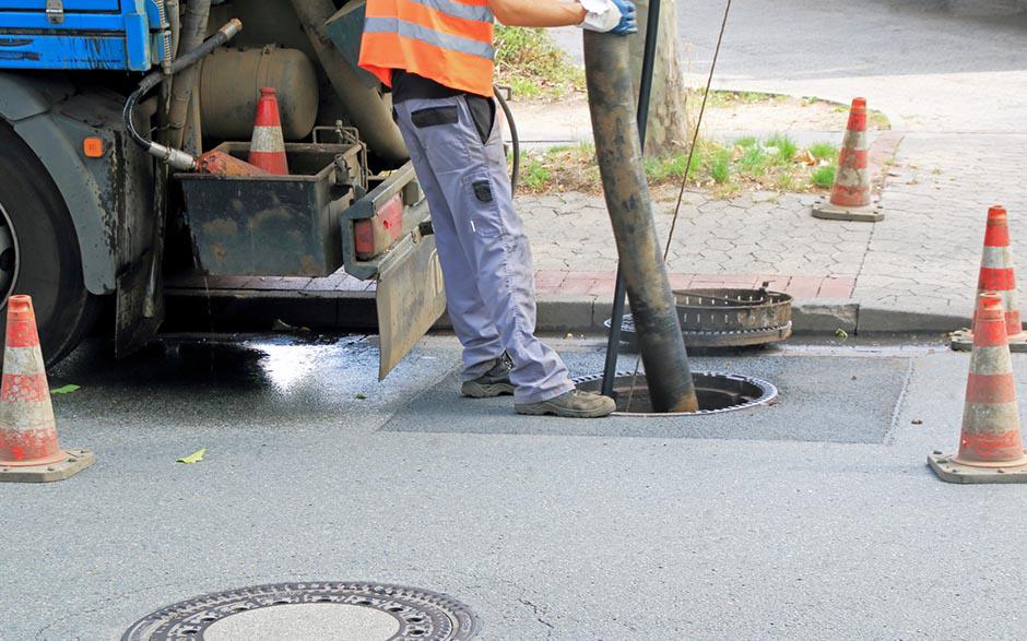 pompe déboucheur wc Sevran
